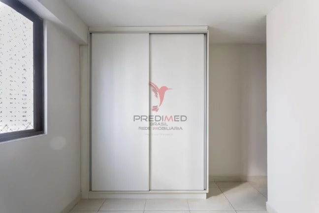 Imagem Apartamento com 3 Quartos e 3 Vagas de Garagem à Venda no Brisamar – 89m²