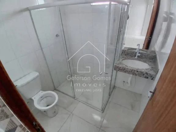 Imagem Casa à Venda - Com 2 pavimentos - Centro - Mantena - MG
