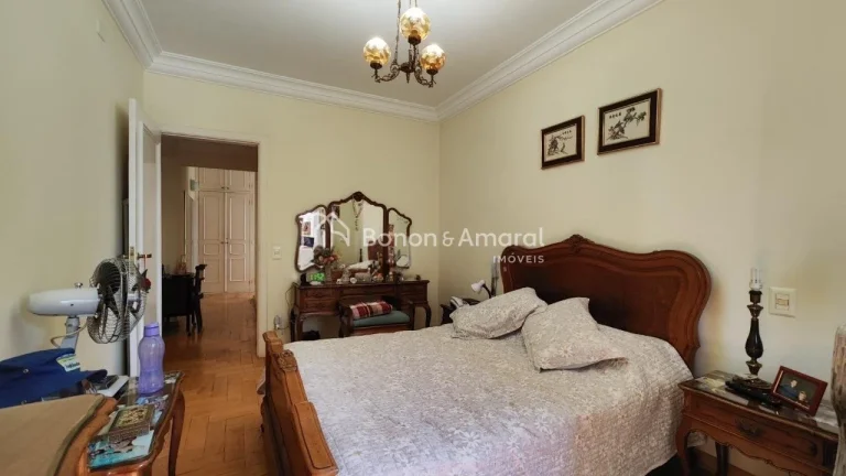 Imagem Sofisticação e exclusividade em um dos endereços mais nobres de Campinas. Este amplo apartamento,...