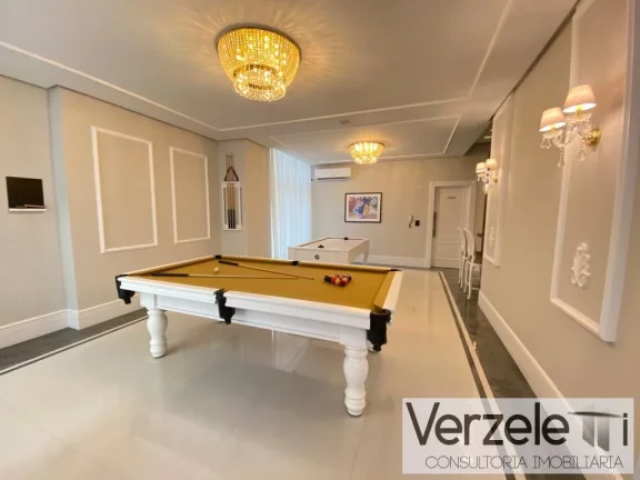 Imagem Apartamento 4 ou + dormitórios para Venda em Balneário Camboriú / SC no bairro Centro