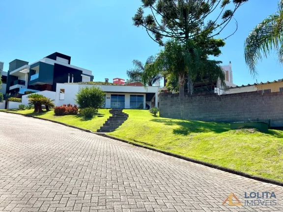 Imagem Terreno à Venda em condomínio de alto padrão no Estreito em Florianópolis/SC.