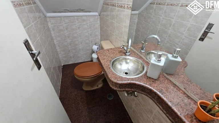 Imagem Sobrado com 4 Dormitorio(s) localizado(a) no bairro Parque Santana em Mogi das Cruzes / Mato Grosso do Sul Ref.:DE558