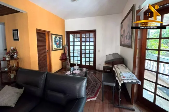 Imagem Casa à venda no condomínio Petit Village na Granja Viana - Batelli Imóveis