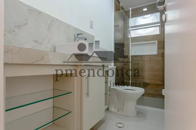 Imagem Apartamento reformado no Sumaré, 3 dormitórios (1 suíte) e 1 vaga.