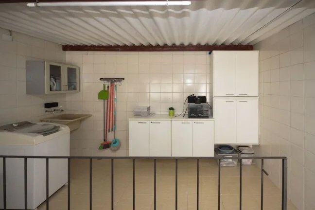 Imagem Lindo Sobrado na Vila Formosa, com 3 dorm, 2 suítes, são 3 pavimentos, com terraço e 2 vagas de garagem.