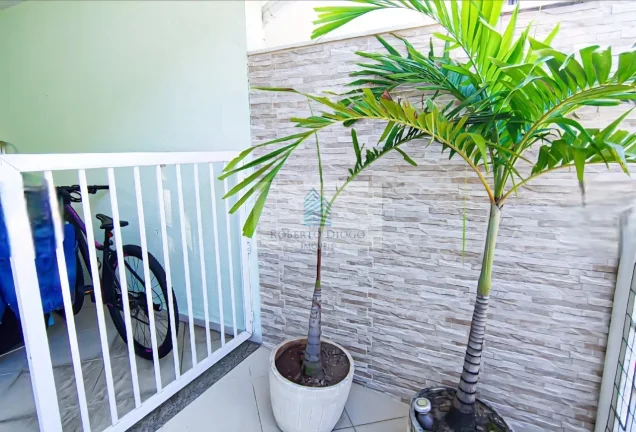 Imagem Casa em Condomínio de Luxo na Taquara, Rio de Janeiro-RJ: 3 quartos, 1 suíte, 107m², 2 vagas - Imperdível!