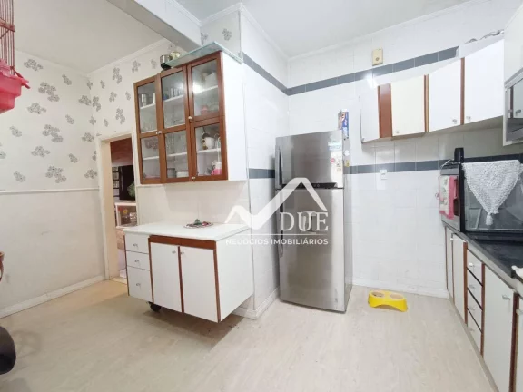 Imagem Casa com 2 dormitórios à venda, 105 m² por R$ 650.000,00 - Encruzilhada - Santos/SP