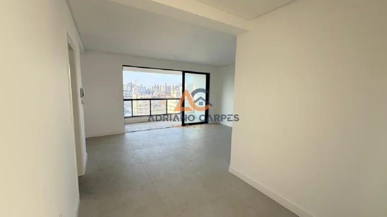 Imagem Apartamento no San Andreas com 3 dormitórios sendo 1 suíte e 2 demi, a 200m do mar, localizado no bairro Gravatá em Navegantes - Adriano Carpes imóveis vende