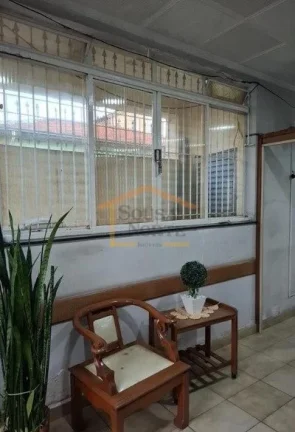 Imagem Salão com 105 m², sendo 60 m² de vão livre, conta com 2 banheiros, copa e 2 vagas de garagem. 

...