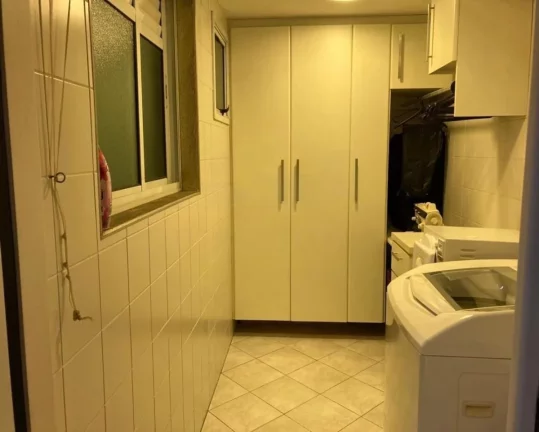 Imagem Apartamento na Rua Coriolano com 3 quartos e 3 vagas, 126m²