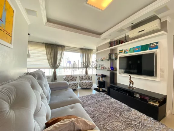 Imagem Apartamento com 3 dormitórios à venda no Centro de Balneário Camboriú/SC