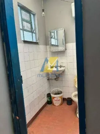 Imagem Sobrado com salão comercial ideal para morar e empreender no mesmo local