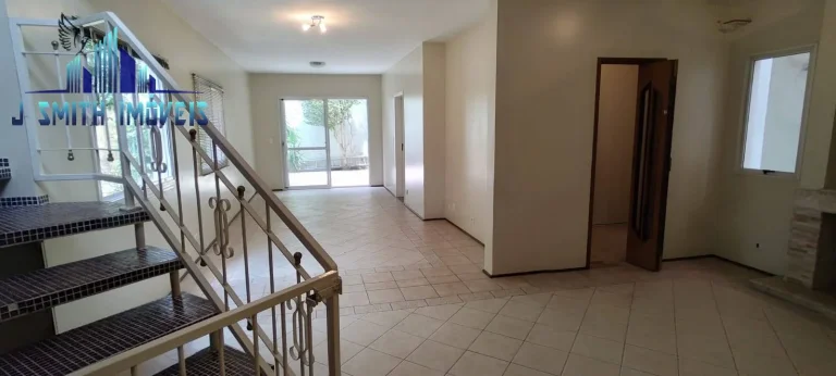 Imagem CASA 3 DORMS (1 SUITE), 2 VAGAS. ÁREA GOURMET. VAGAS VISITANTES