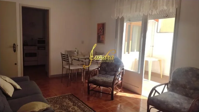 Imagem Apartamento no centro com 02 dormitórios