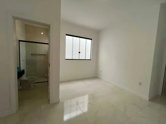 Imagem Sobrado com 2 suítes e 1 vaga de garagem em Camboriú
