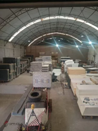 Imagem Galpão à venda, 685 m² por R$ 2.800.000,00 - Vila Togni - Poços de Caldas/MG