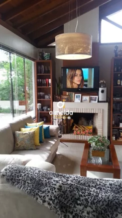 Imagem Casa 4 dormitórios à venda Nossa Senhora de Lourdes Santa Maria/RS