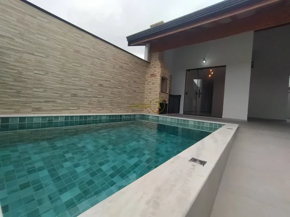 Imagem Casa nova e moderna, com Piscina à venda em Peruíbe