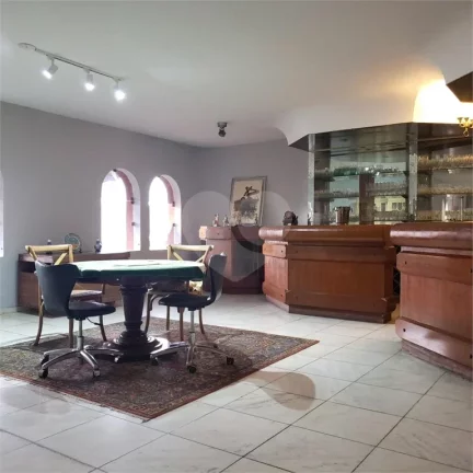 Imagem Casa à venda com 6 quartos, sendo 4 suítes, em Vila Sônia, São Paulo - SP