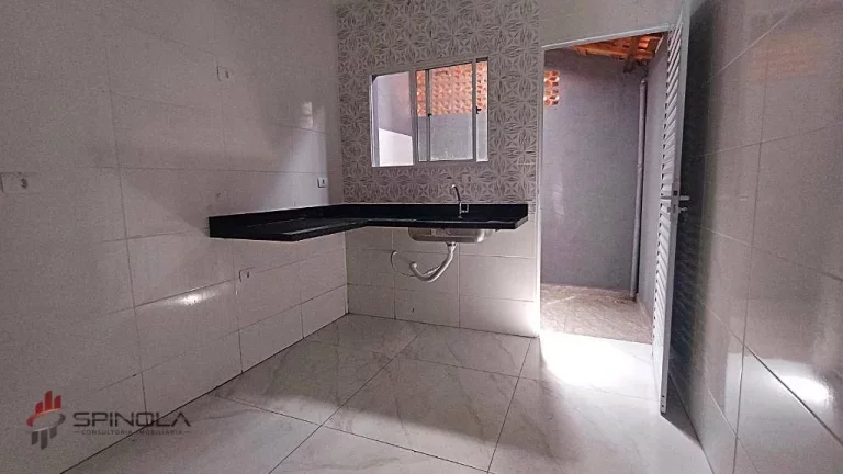 Imagem Sobrado com 2 dormitórios à venda, 70 m² por R$ 360.000,00 - Jardim Imperador - Praia Grande/SP
