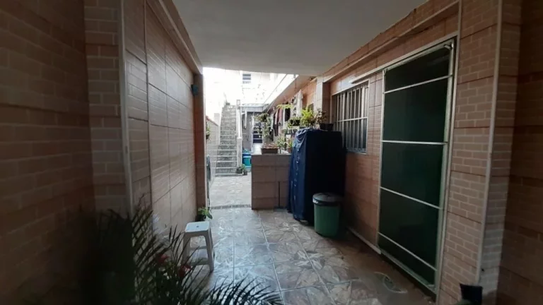 Imagem Casa com 3 dormitórios à venda, 219 m² por R$ 620.000,00 - Vila Romana - Poá/SP