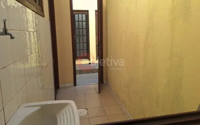 Imagem Excelente casa de condomínio de 2 quartos à Venda na Ogiva - Cabo Frio.