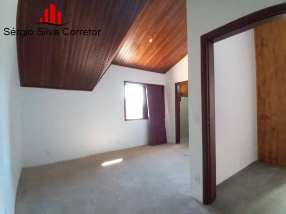 Imagem Casa a venda com 03 Dormitórios em Condomínio Fechado por 950.000,00.