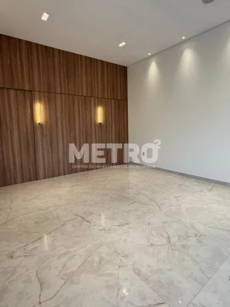 Imagem Casa à venda, no Country Club com piscina com borda infinita