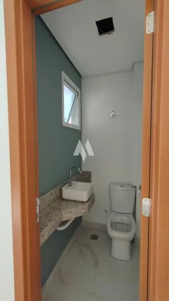 Imagem Casas Sobrepostas Duplex à Venda com 3 Suítes, Piscina e Churrasqueira no Embaré em Santos/SP
