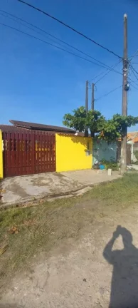 Imagem Casa para Venda em Itanhaém, Jardim Jamaica, 1 dormitório, 1 suíte, 1 banheiro, 3 vagas