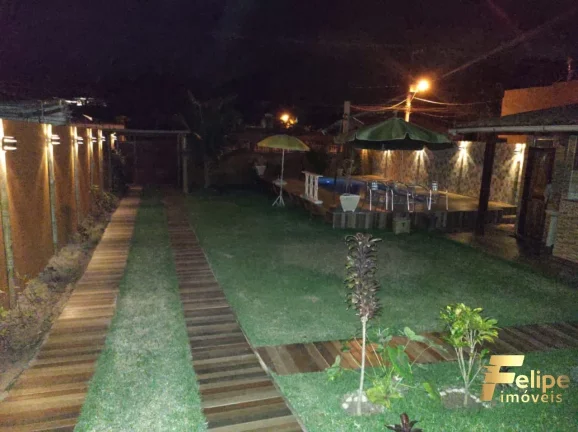 Imagem CASA NA PONTA DA FRUTA COM 5 QUARTOS / VILA VELHA - ES