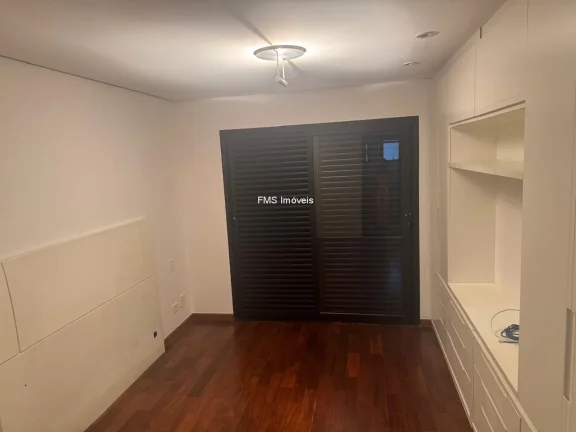 Imagem Apartamento de 3 quartos e 2 vagas no Moema - São Paulo-SP: Oportunidade única de investimento!