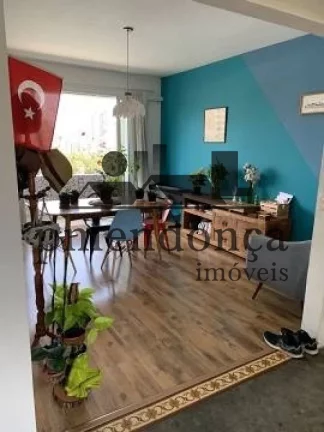 Imagem Apartamento charmoso na Vila Madalena em predinho dos anos 70, todo reformado.