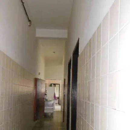 Imagem Alugo Galpao com 1.185mts² de terreno e 978mts² de area constru