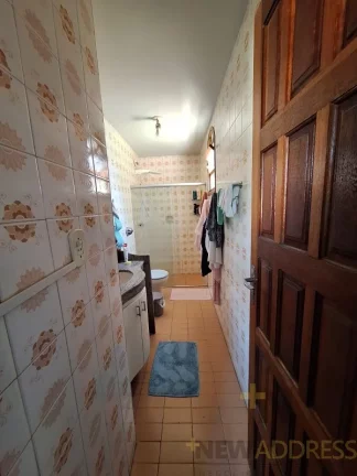 Imagem Apartamento Amplo na Praia da Costa: 3 Quartos, 3 Banheiros e Sol da Manhã