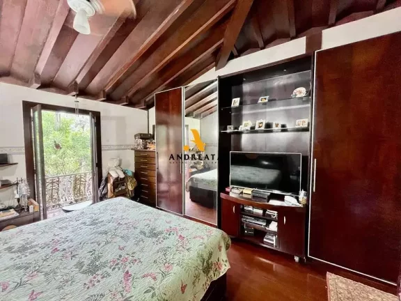Imagem Novo Leblon- Maravilhosa casa - Que tal morar no melhor e mais completo condomínio da Barra???