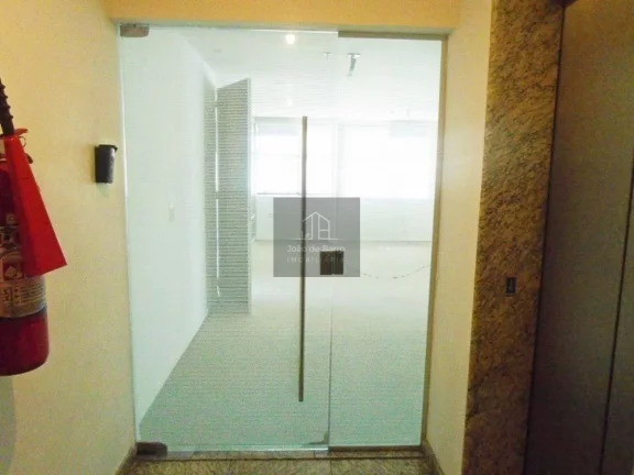 Imagem Sala Comercial com 112m² 2 conjuntos interligados