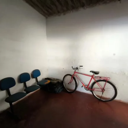 Imagem Casa 2/4 Com Barracao No Santa Luzia