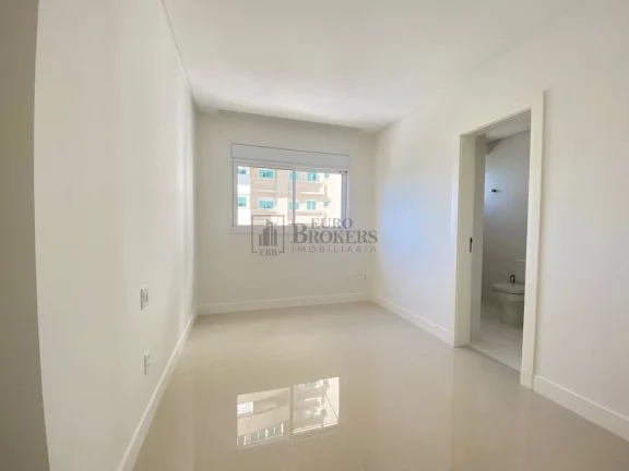 Imagem Apartamento com 4 suítes à venda na Barra Sul de Balneário Camboriú/SC
