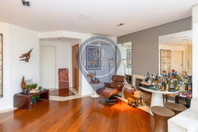 Imagem Luxuoso apartamento de 3 quartos e 3 suítes na Vila Mariana, SP - 205m², 2 salas, 4 banheiros, 3 vagas de garagem!