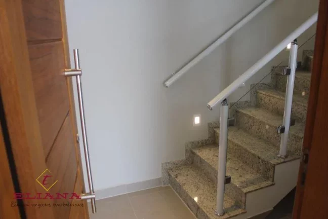 Imagem Sobrado à venda em São Paulo, Jardim Regina, com 3 quartos, 160m²