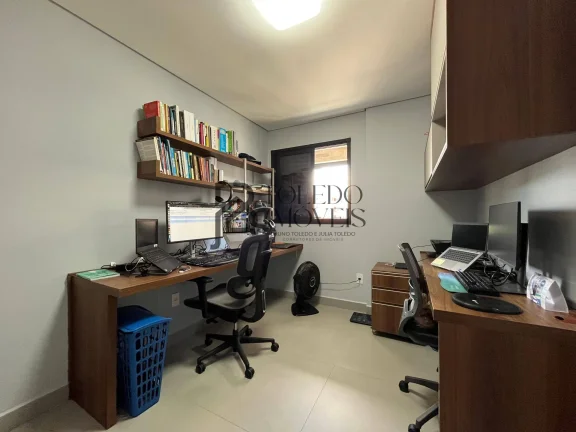 Imagem Apartamento 3 Dormitórios com suítes no bairro Canto do Forte - Praia Grande