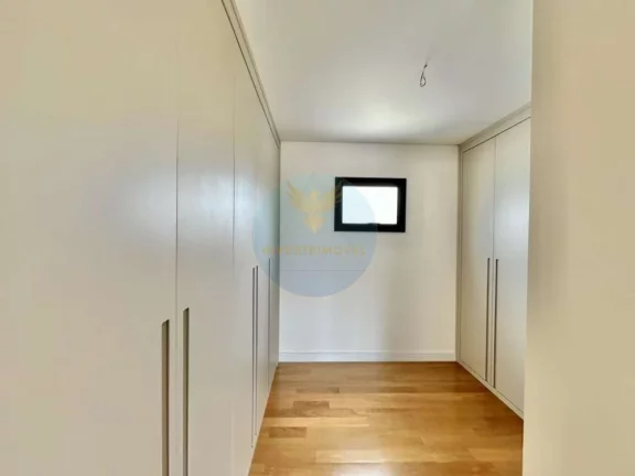 Imagem Casa em Condomínio a Venda no bairro Granja Viana - Carapicuíba, SP