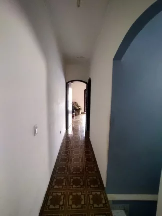 Imagem Sobrado de 3 quartos no Jardim Las Vegas, Santo André-SP: 2 banheiros, 2 vagas de garagem, 156m² de área!