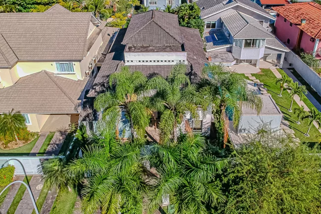 Imagem Casa à venda no condomínio CRYSTAL LAKE - 6 quartos por R$ 4.750.000,00 - Barra da Tijuca, Rio de Janeiro - RJ