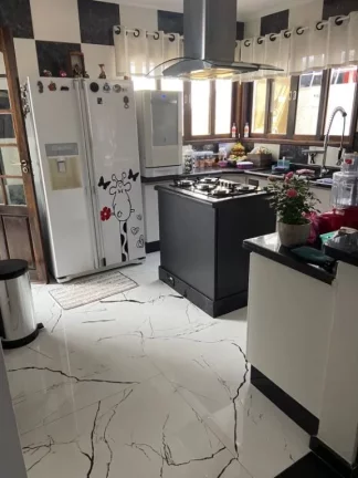 Imagem Sobrado com 3 dormitórios à venda, 290 m² por R$ 2.500.000,00 - Parque Residencial Itapeti - Mogi das Cruzes/SP