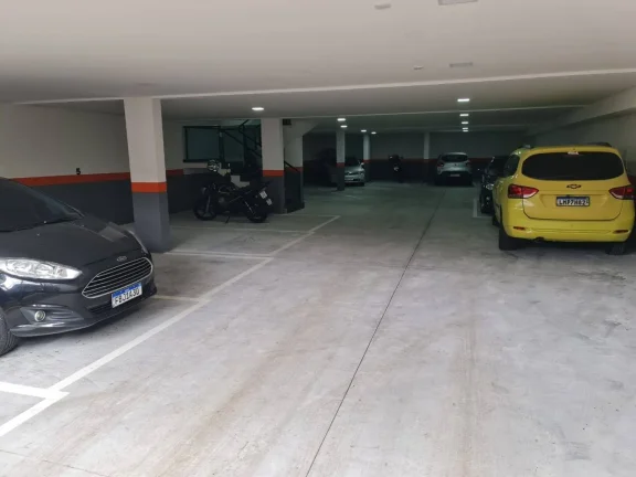 Imagem Cobertura à Venda com 108m², 2 dormitórios, 1 suíte, 1 sala e 2 vagas!!!