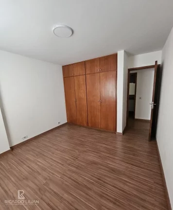 Imagem Apartamento amplo no Alto da Boa vista a 200 metros do metro com 2 dormitorios