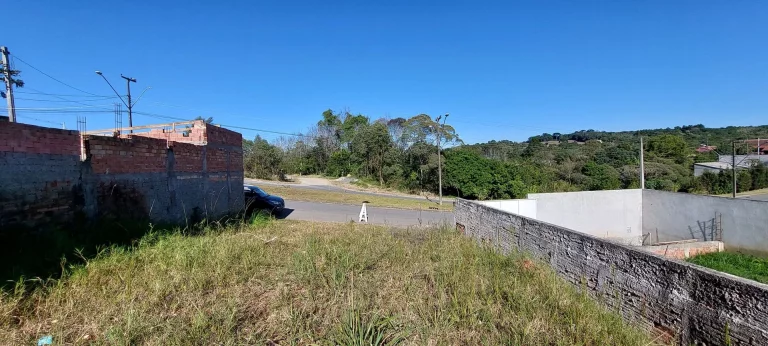 Imagem Terreno 200m2 com ótima infraestrutura