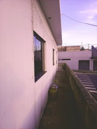 Imagem CASA COM 2 SALÕES COMERCIAIS